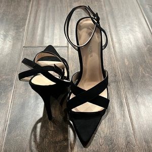 🌟 NWOT Fashion Nova Black Heels 🌟